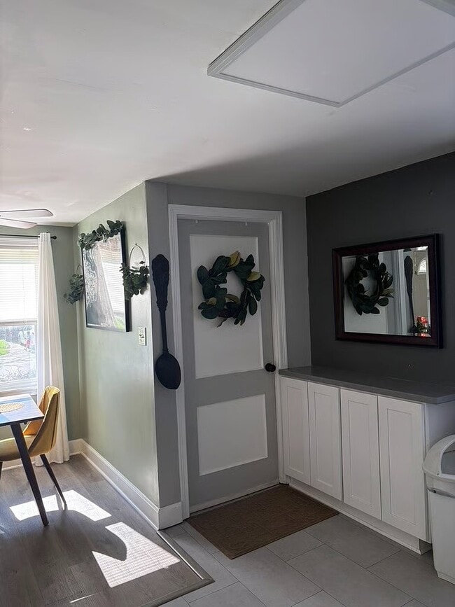Photo - 511 Walton Dr