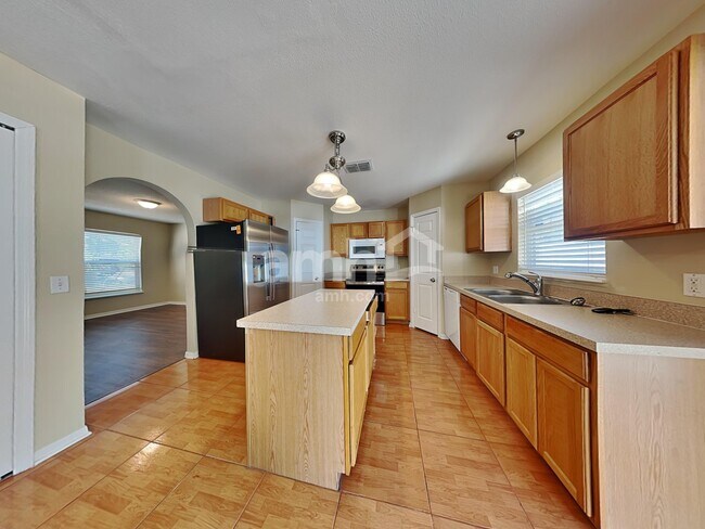 Photo - 6936 Crown Lake Dr