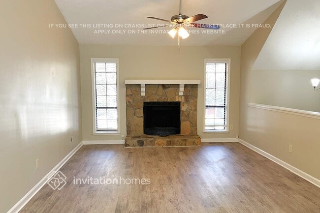 Photo - 2559 Porter Dr