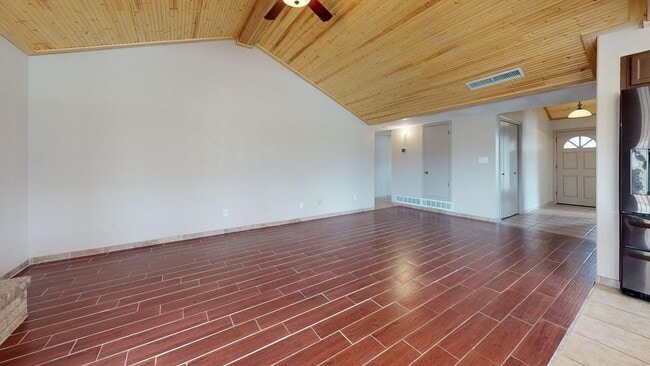 Photo - Northeast El Paso 5bed Refrig A/C house in...