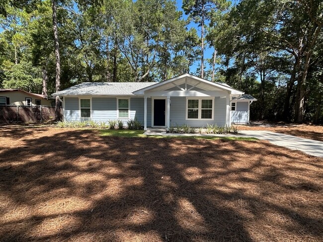 Building Photo - 36 Parker Dr