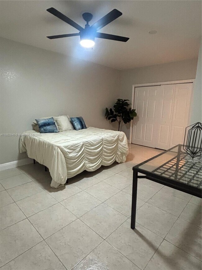Building Photo - 7441 NW 36th St Unit 0 Rental
