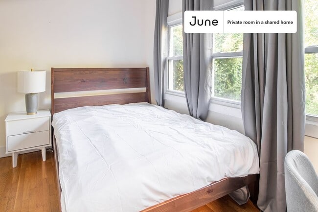 Photo - Room in Shared 5 bed/1 bath home Unidad E