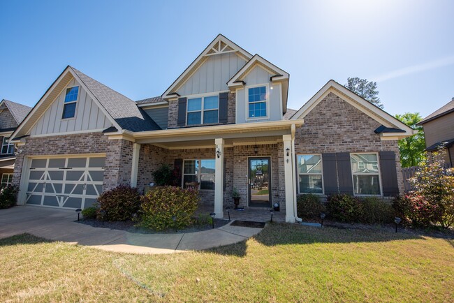 Photo - 830 W Richland Cir