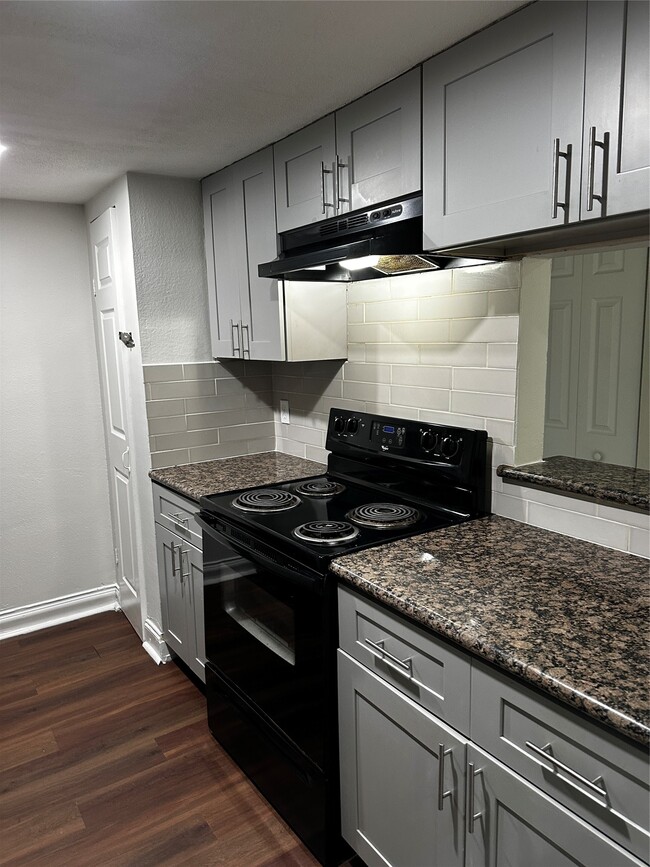 Photo - 9534 Pagewood Ln