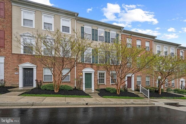 Building Photo - 556 Rhapsody Ct