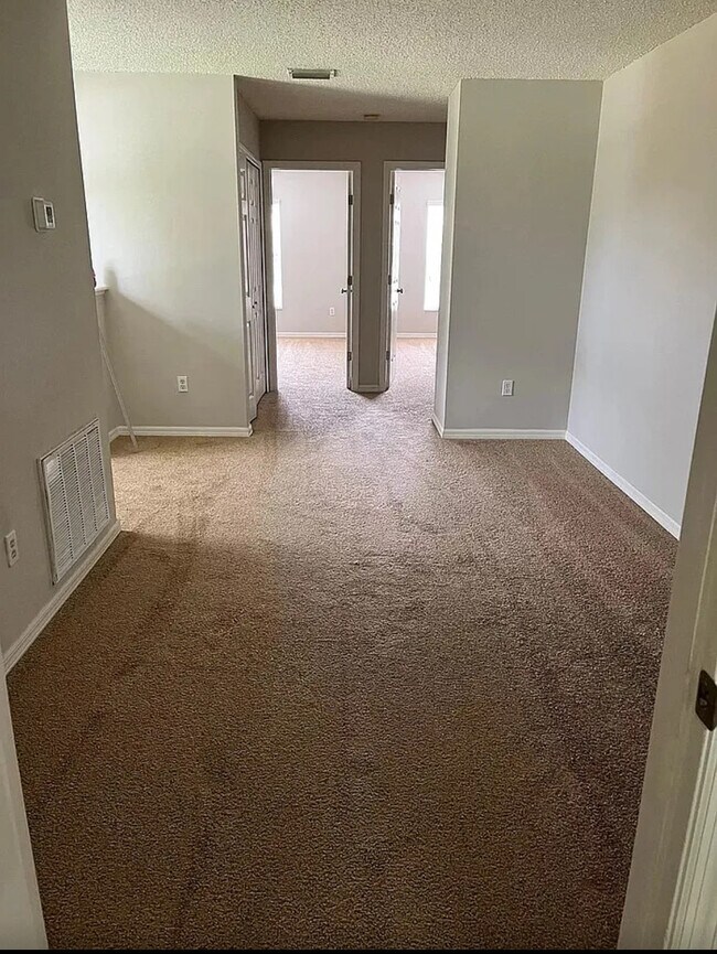 Photo - 8528 Edgewater Pl Blvd