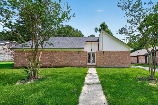 Building Photo - 1834 Shadow Rock Dr