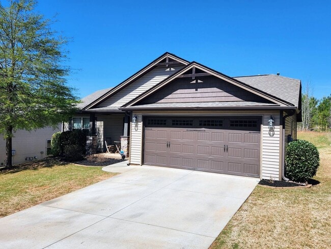 Photo - 612 Sandstone Dr