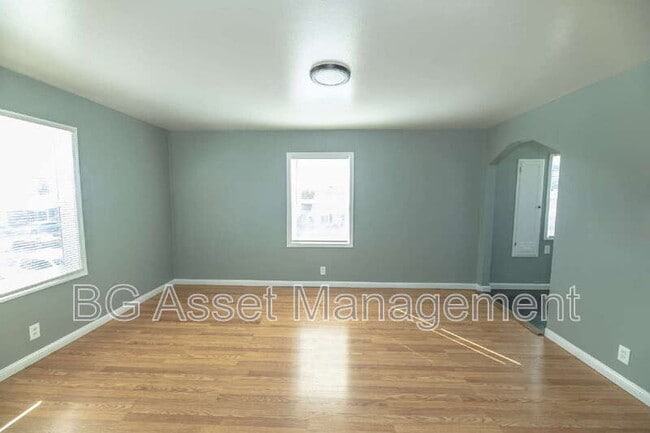 Photo - 1321 Dunn Ave