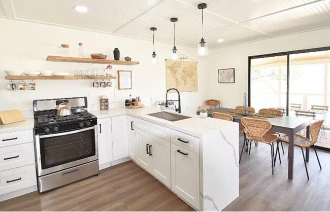 Photo - 108 Rough Canyon Rd