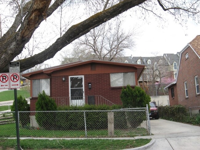 Building Photo - 278 Quince St