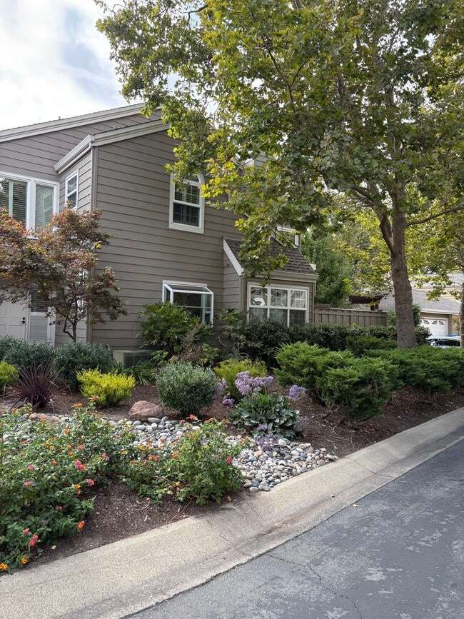 Photo - 1938 Stratton Cir