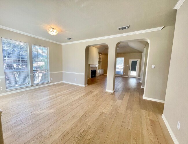 Photo - 707 Belmark Ct
