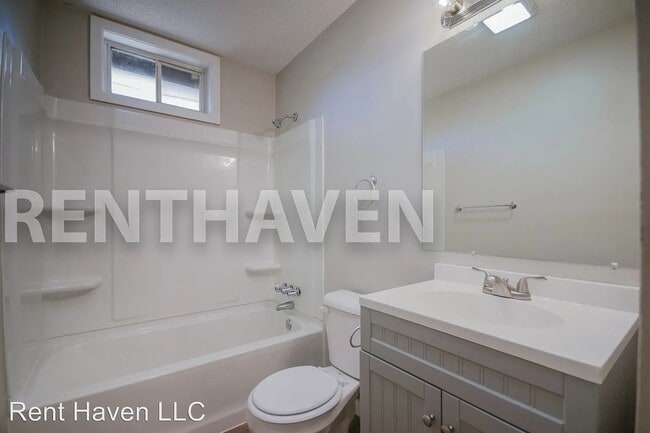 Photo - 1213 State Rd S-28-908