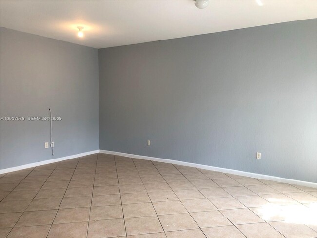 Photo - 8209 SW 25th Ct