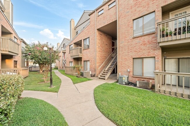 Photo - 2023 Gentryside Dr Unit 204