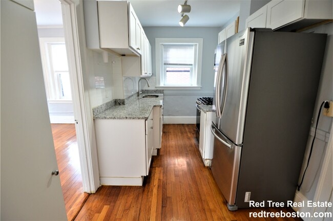 Photo - 586 Washington St