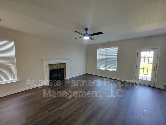 Photo - 6026 Clifford St