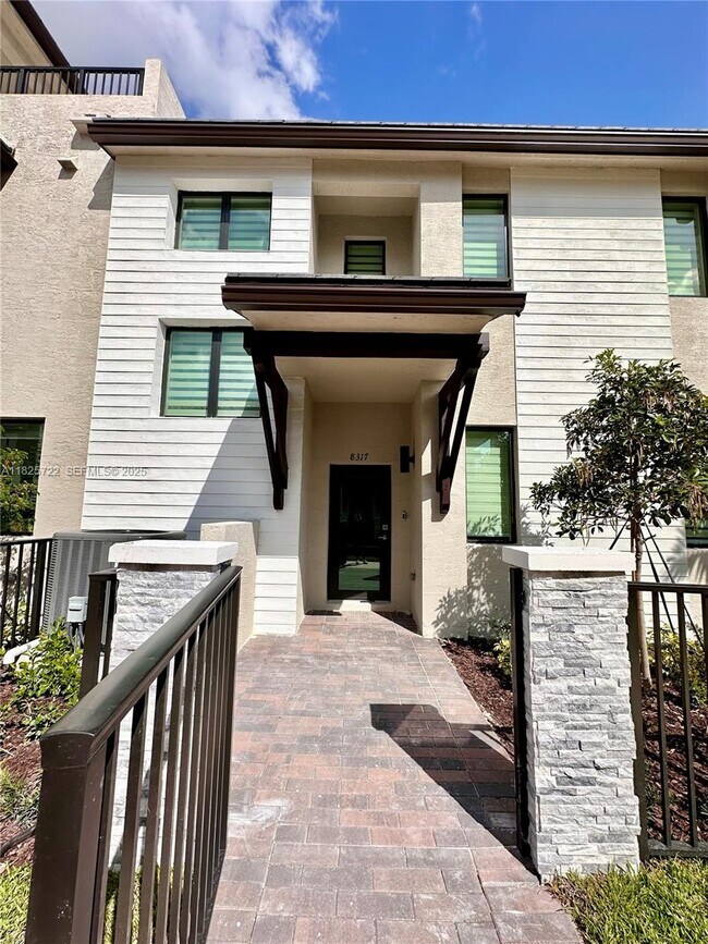 Photo - 8317 NW 45th St