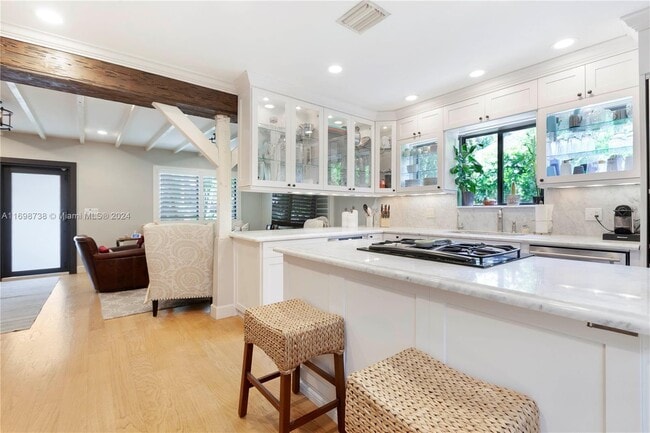 Photo - 3721 Loquat Ave