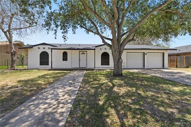 Building Photo - 1925 W Iris Ave Rental