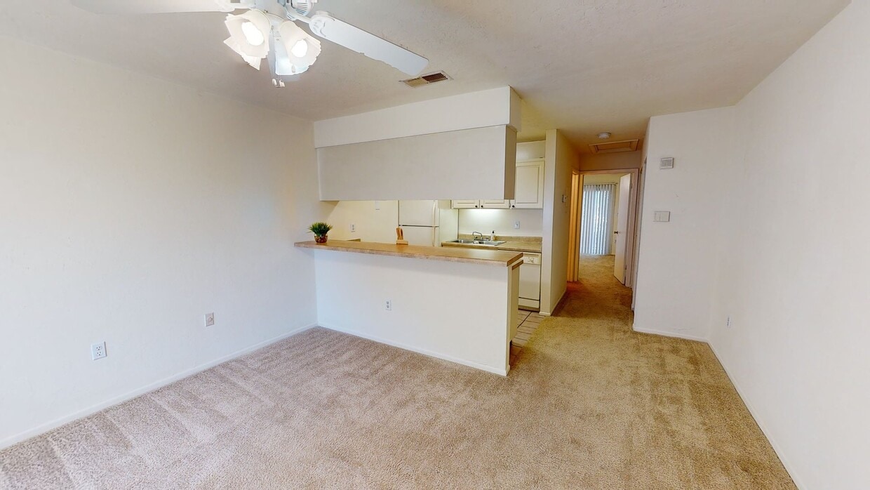 Photo - Oxford Manor Apartments