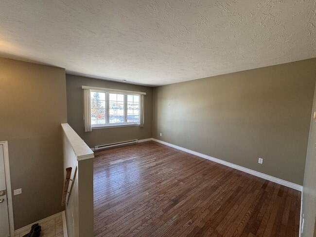 Photo - 110 Lonsdale Dr