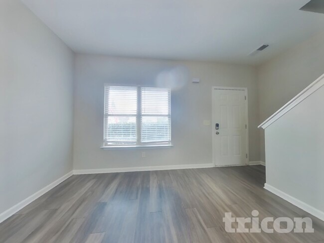 Photo - 54 Wyndham Ct