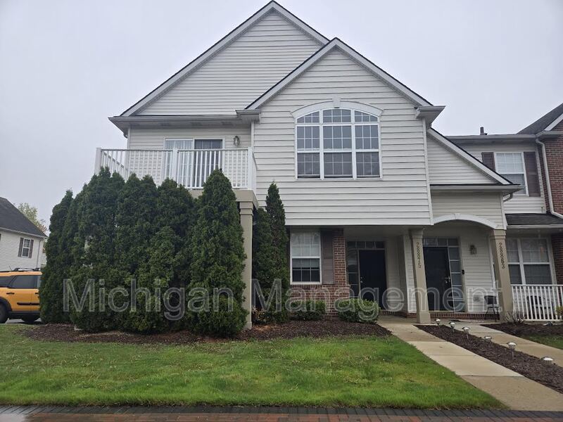 Photo - 28875 Cullen Dr
