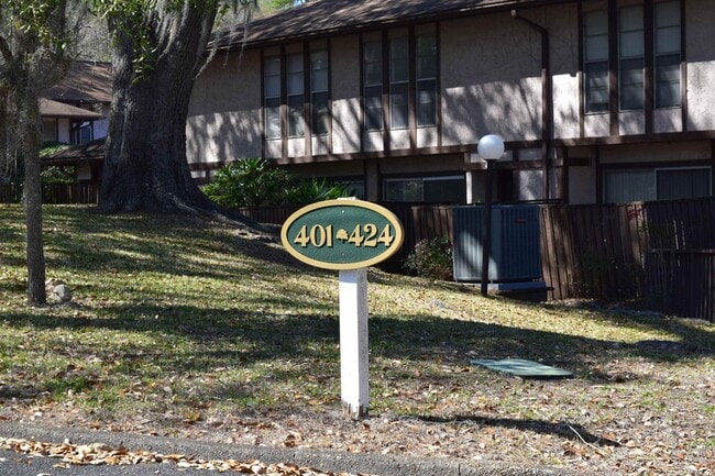 Photo - 409 Westwood Dr