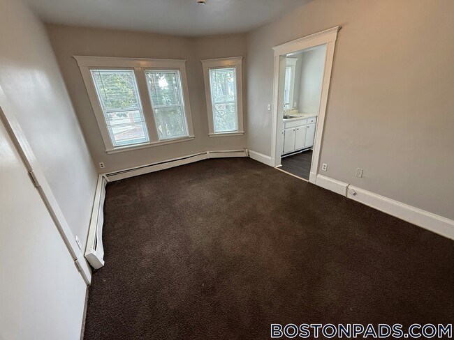Building Photo - 3 Kingsley Terrace Rental