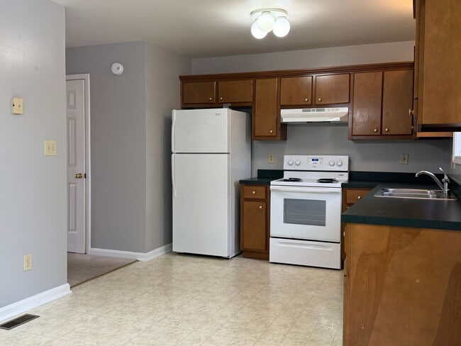 Photo - 2 bedroom 1.5 bath townhouse