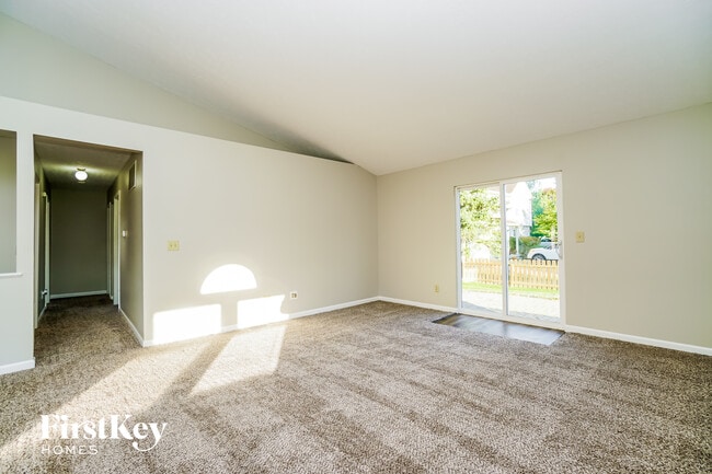 Photo - 230 Monarch Dr