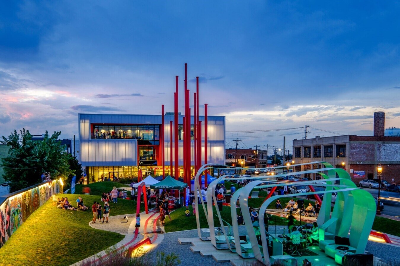 Photo - 1121 West End Blvd