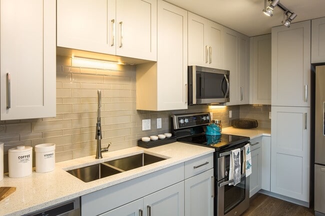 Photo - Palmetto Promenade