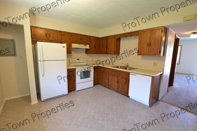 Photo - 654 Meadowood Ln Unidad 654