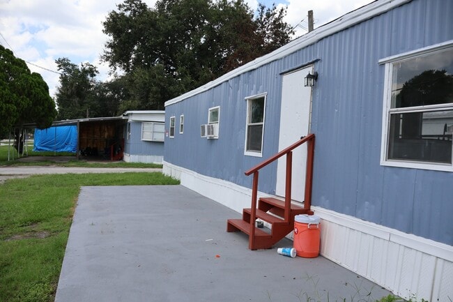 Photo - 195 Jonna St