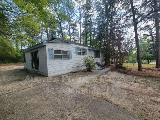 Photo - 2826 Thomas Ln