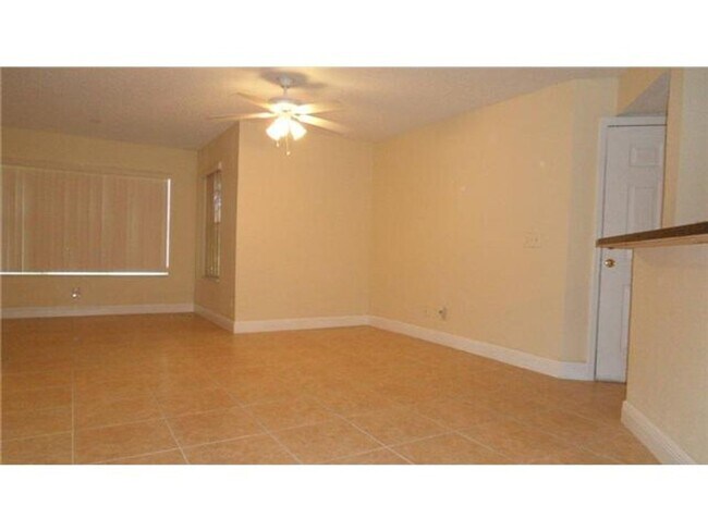 Photo - Remodeled 2 Bedroom / 2 Bathroom Condo wit... Unit 1012