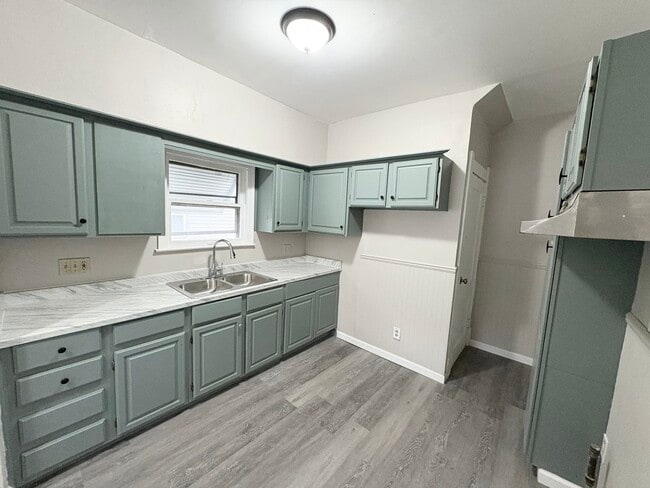 Photo - 4214 Westway St