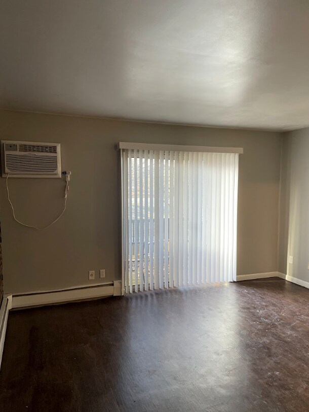 Photo - 6115 Plymouth Ave Unidad 5