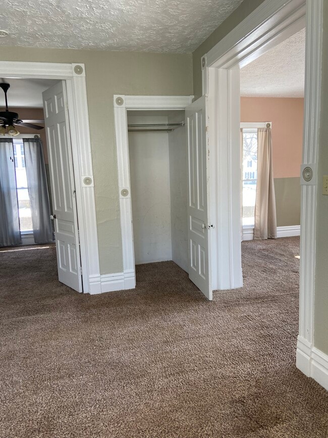 Photo - 209 E High St Unidad 209