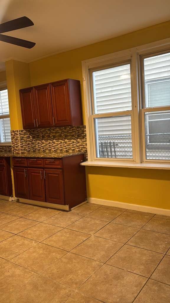 Photo - 375 6th Ave W Unidad 1