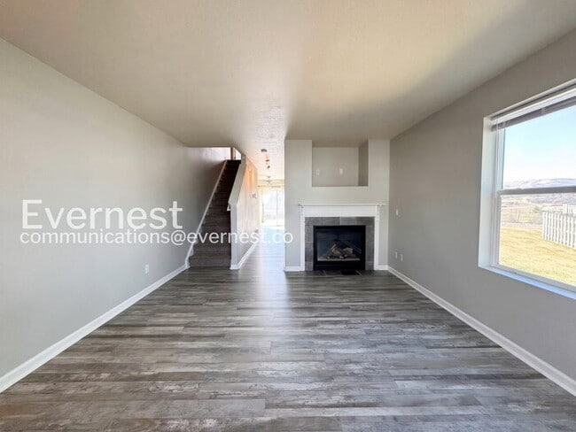 Photo - 2040 Oakcrest Cir