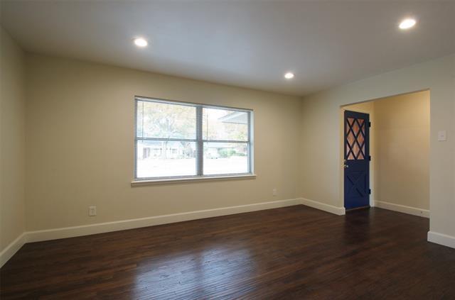 Photo - 717 Greenleaf Dr