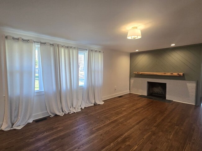 Photo - Fully remodeled 3br/2.5ba in Holston Hills