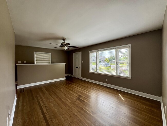 Photo - 2564 Millbrook Dr