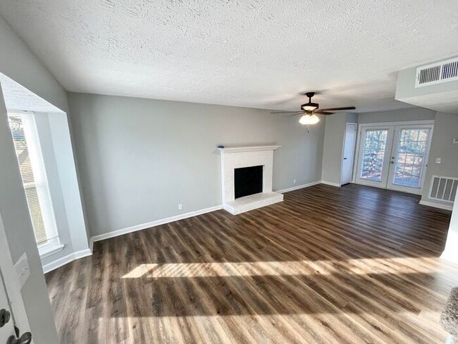 Photo - 920 Ilawood Dr