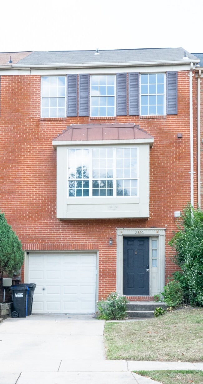 Photo - 8202 Ashford Blvd